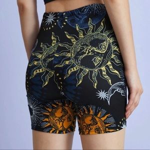 Sun moon universe star tarot hi waist biker short